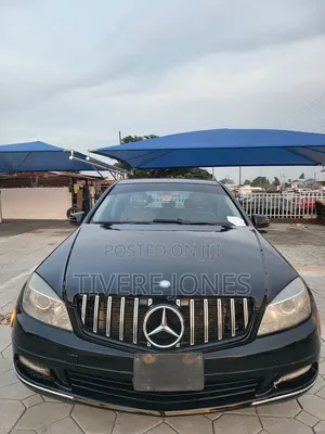 Mercedes-Benz C300 2011 Black