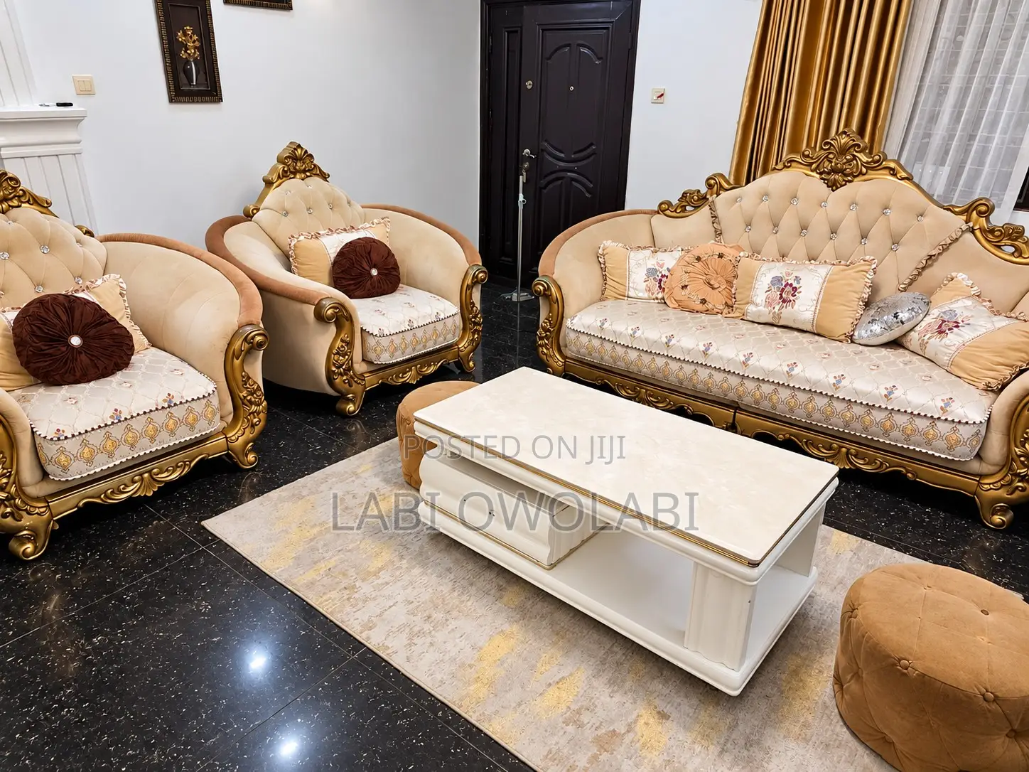 Royal Sofa