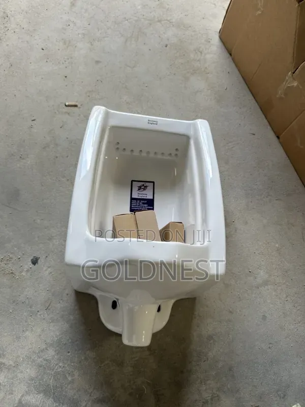 Ceramic Wall-Mounted Urinal Bowl