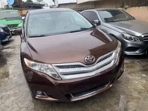 Toyota Venza XLE 2014 Brown