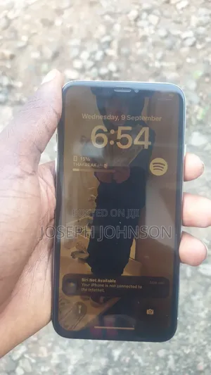 Apple iPhone X 64 GB White