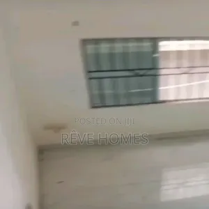 Mini Flat in Adekunle for rent