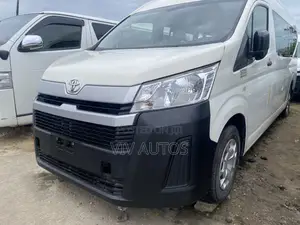 Toyota HiAce 2020 White