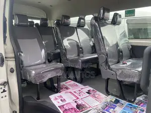 Toyota HiAce 2020 White