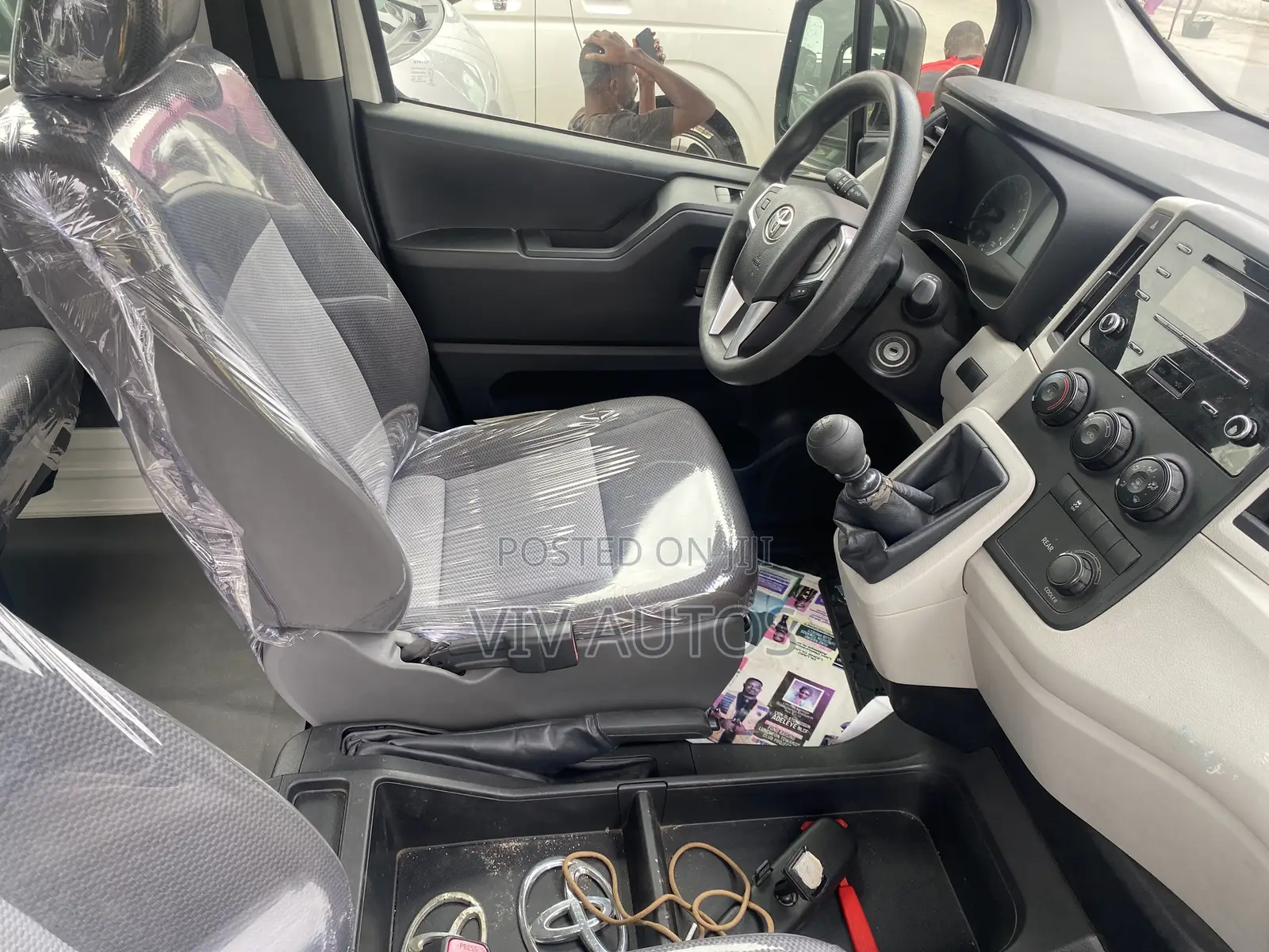 Toyota HiAce 2020 White
