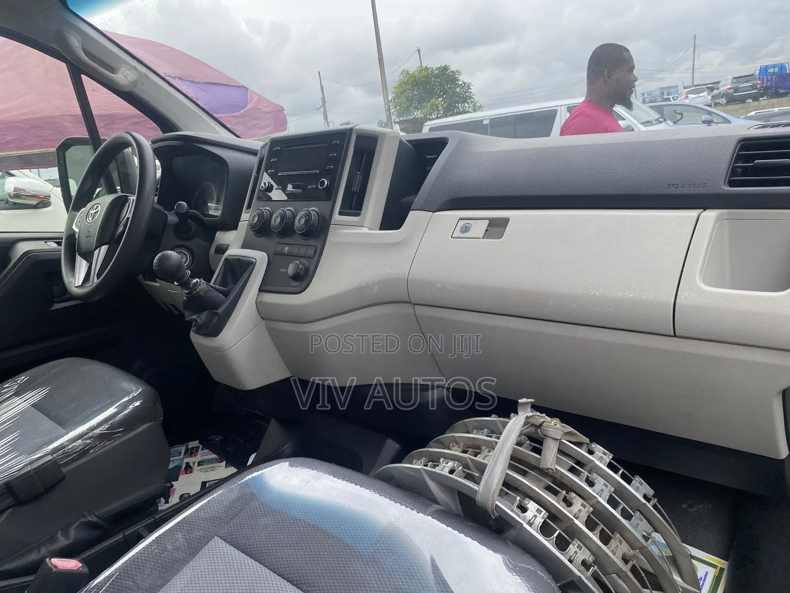 Toyota HiAce 2020 White