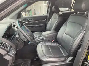 Ford Explorer Platinum 4dr 4x4 (3.5L 6cyl 6A) 2017 Black