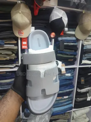 Luxury Leather Hermes Chypre Sandals - Grey