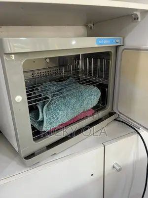Zion Towel Warmer - UV