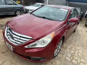 Hyundai Sonata 2012 Red