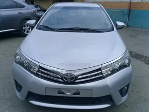 Toyota Corolla 2016 Silver