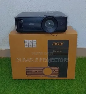 ACERX118 PROJECTOR BRIGHT, CLEAN Lagos , Abuja , Ibadan,warri,Calabar