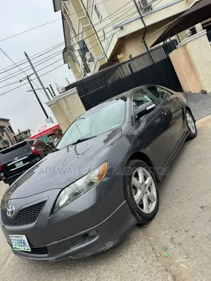 Toyota Camry SE V6 4dr Sedan (3.5L 6cyl 6AM) 2008 Gray