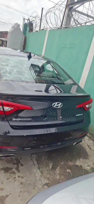 Hyundai Sonata Limited 2.0T 4dr Sedan (2.0L 4cyl Turbo 6A) 2015 Black