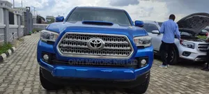 Toyota Tacoma 2022 Blue