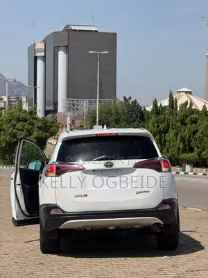 Toyota RAV4 2016 White