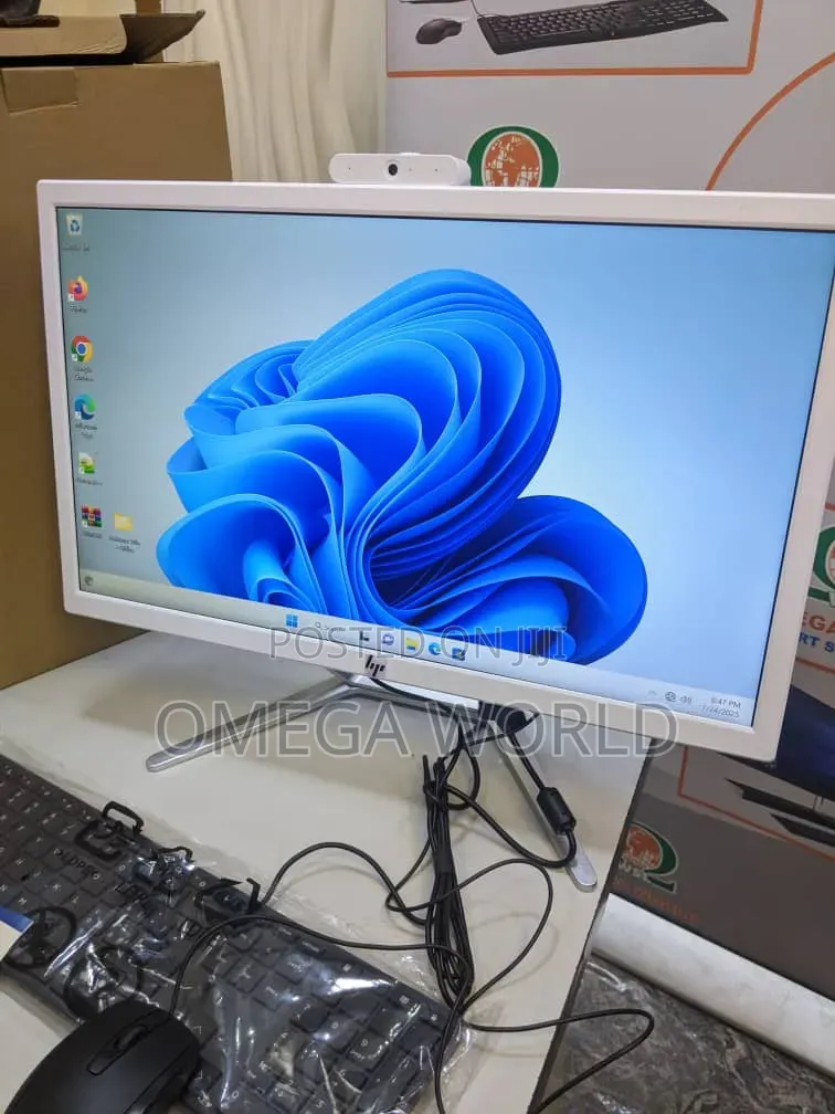New Desktop Computer HP AiO 20 8GB Intel Core i3 HDD+SSD 500GB