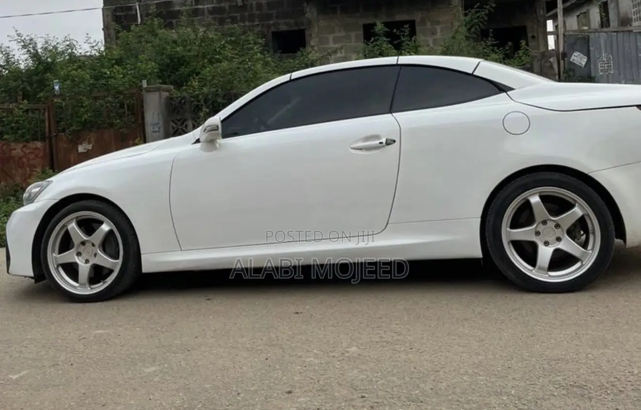 Lexus IS 350 C 2011 White
