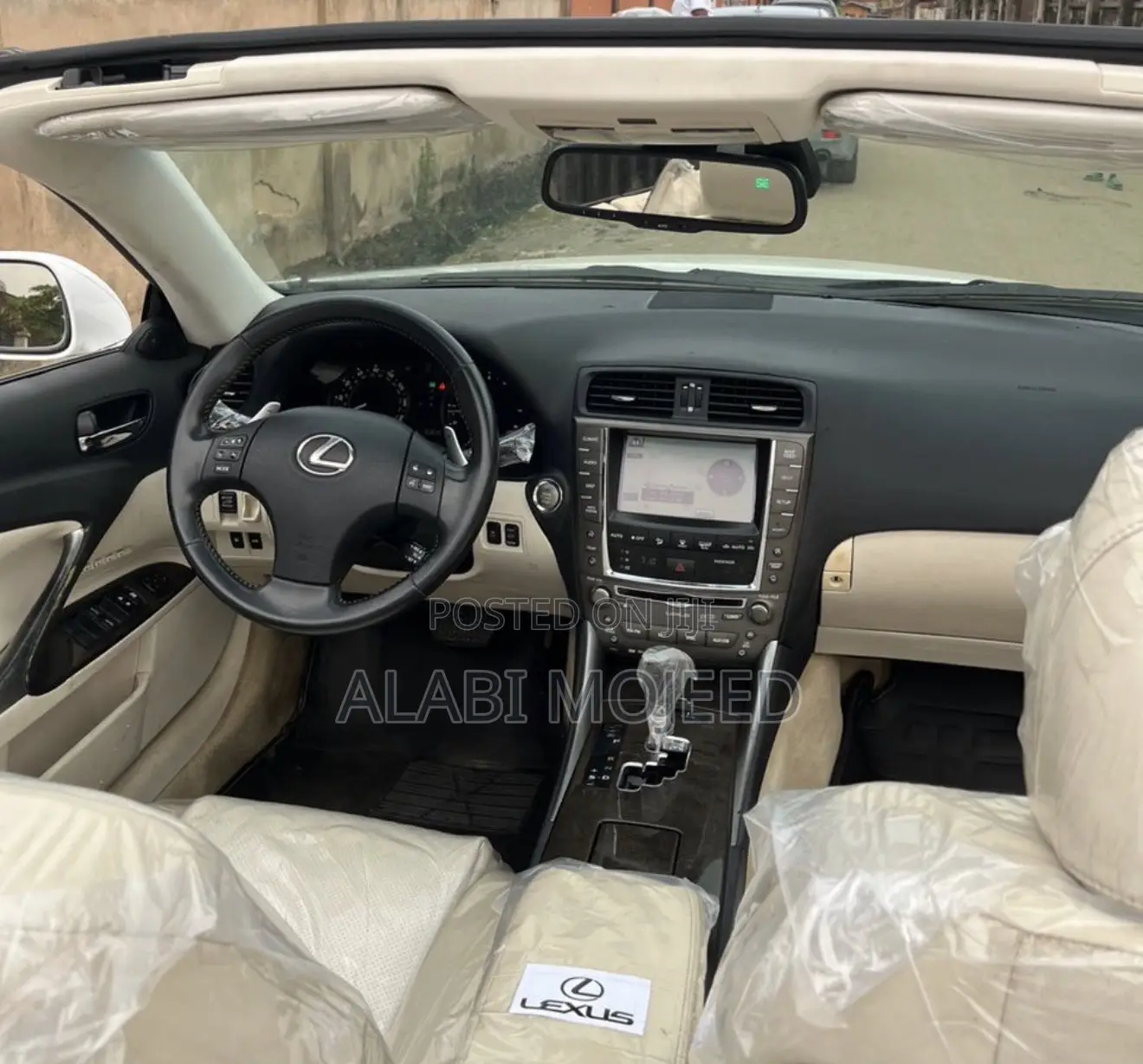 Lexus IS 350 C 2011 White