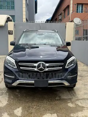 Mercedes-Benz GLE-Class GLE 350d 4MATIC 2016 Blue