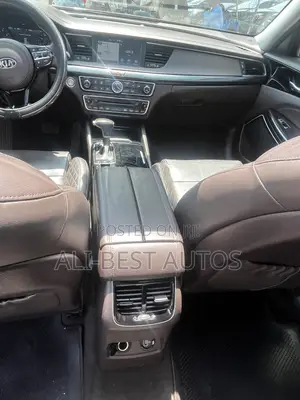 Kia Cadenza 2017 Brown