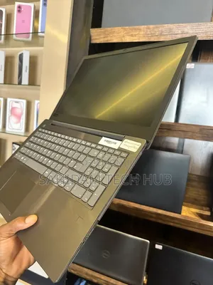 Laptop Lenovo V330 4GB Intel Core i5 HDD 500GB