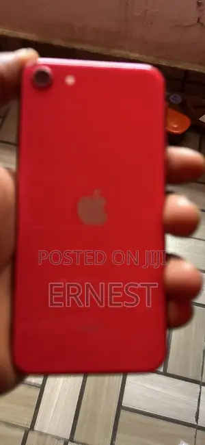 Apple iPhone SE (2022) 64 GB Red