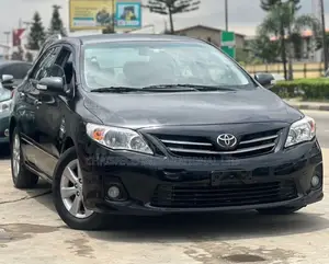 Toyota Corolla 2010 Gray