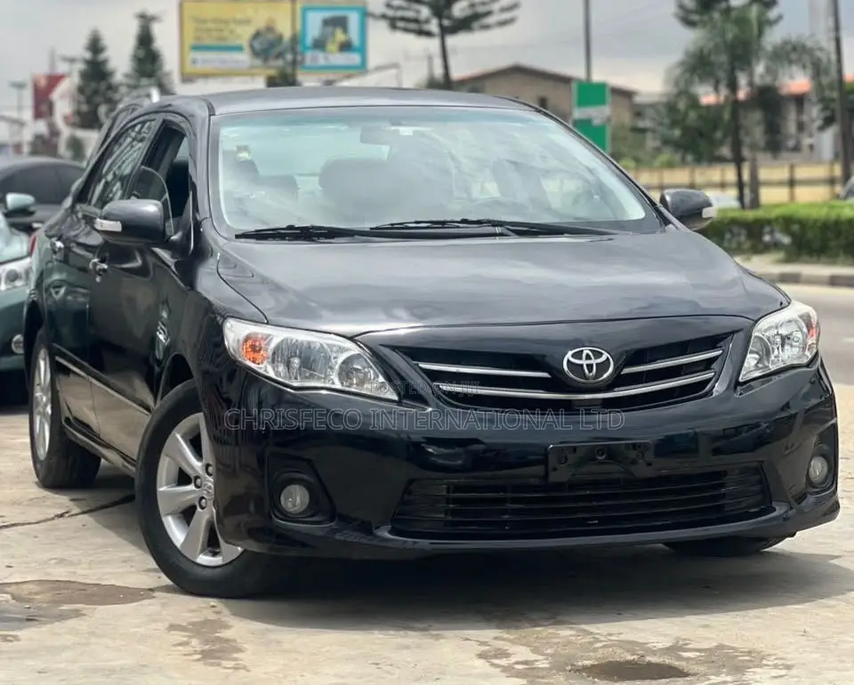 Toyota Corolla 2010 Gray