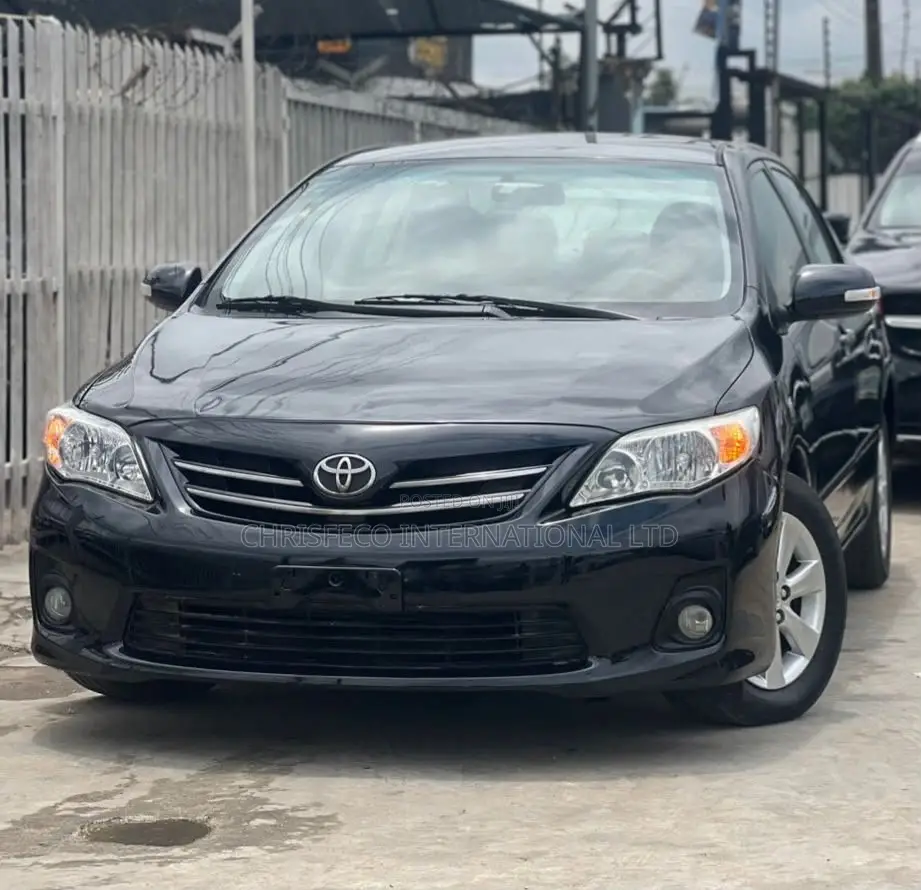 Toyota Corolla 2010 Gray