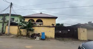 2bdrm Block of Flats in Coker Road for sale