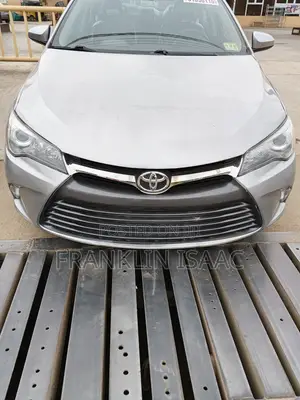 Toyota Camry 2016 Gold