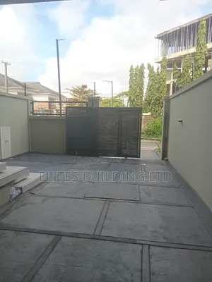 3bdrm Duplex in Lekki Ph1 for rent