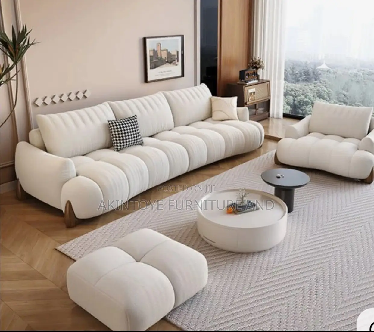 Lao 4/1/ Pouf and Center Table