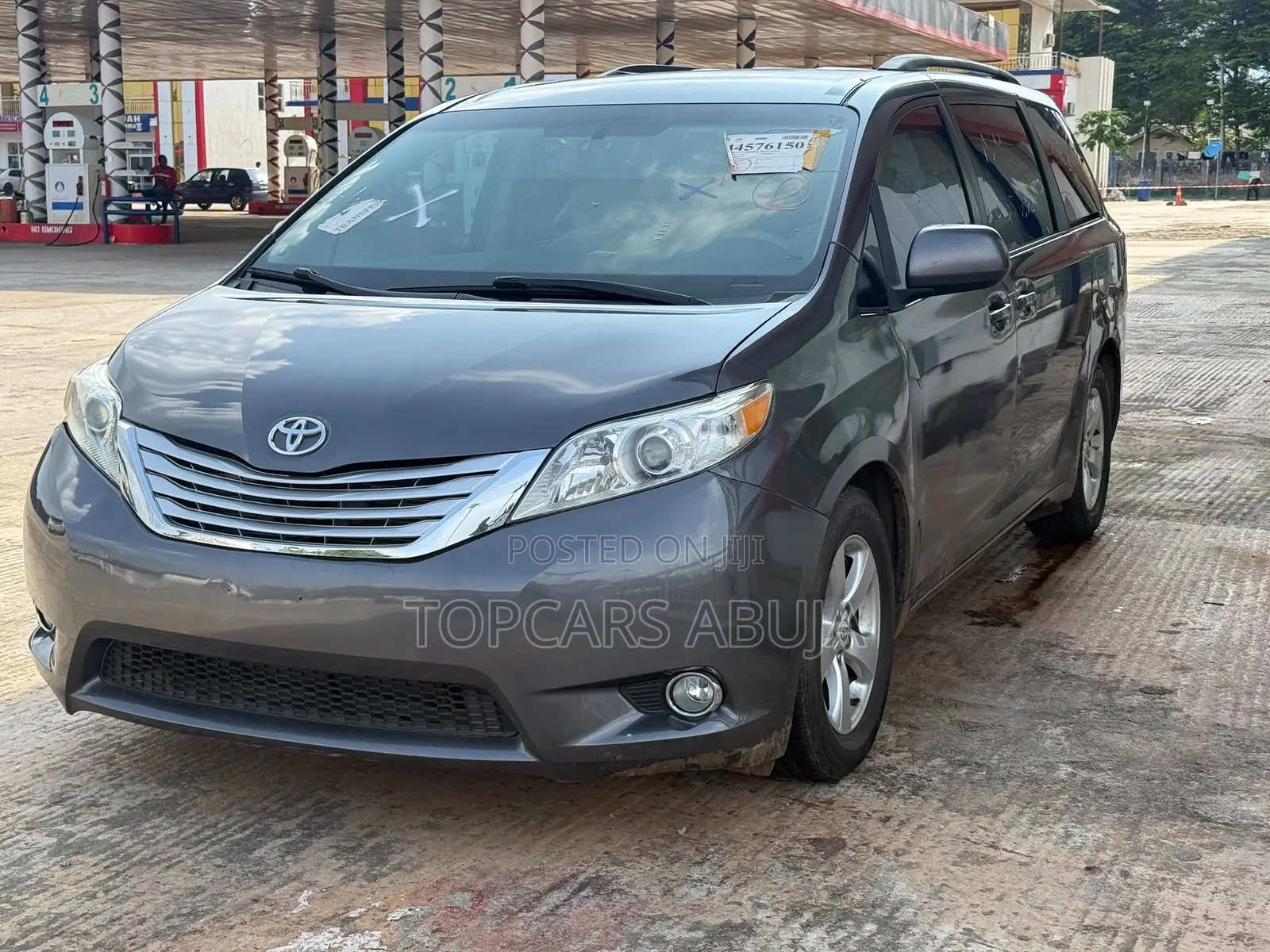 Toyota Sienna 2010 Gray