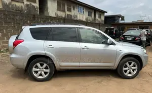 Toyota RAV4 2008 Silver