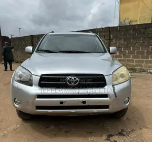 Toyota RAV4 2008 Silver