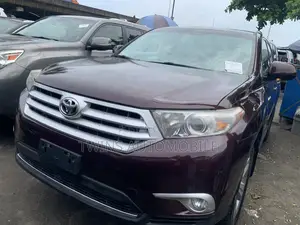 Toyota Highlander Limited 2012 Burgundy