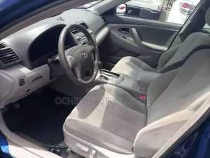 Toyota Camry LE 4dr Sedan (2.5L 4cyl 6AM) 2010 Blue