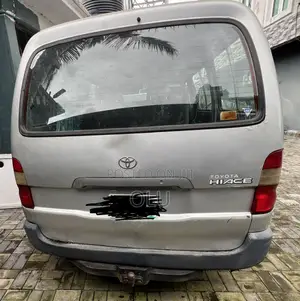 Toyota HiAce 1998 Silver
