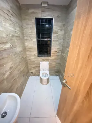 4bdrm Apartment in Banana Island Road, for rent