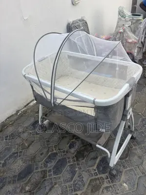 Baby Cut With Bed
