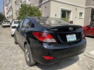 Hyundai Accent GLS 2012 Black