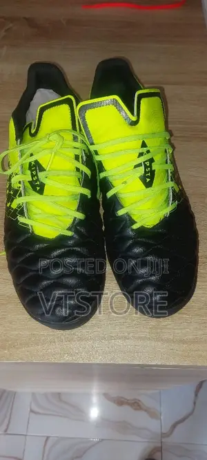 Kipsta Football Boots