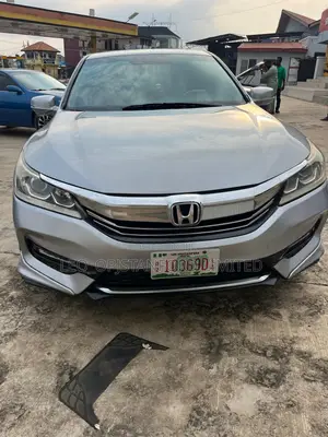 Honda Accord EX-L V-6 4dr Sedan FWD (3.5L 6cyl 6A) 2016 Silver
