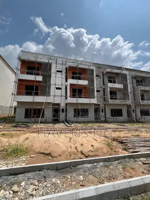 4bdrm Townhouse/Terrace in Dakibiyu for sale