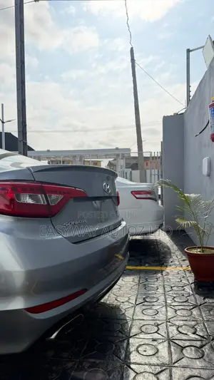 Hyundai Sonata Limited 4dr Sedan (2.4L 4cyl 6A) 2015 Gray
