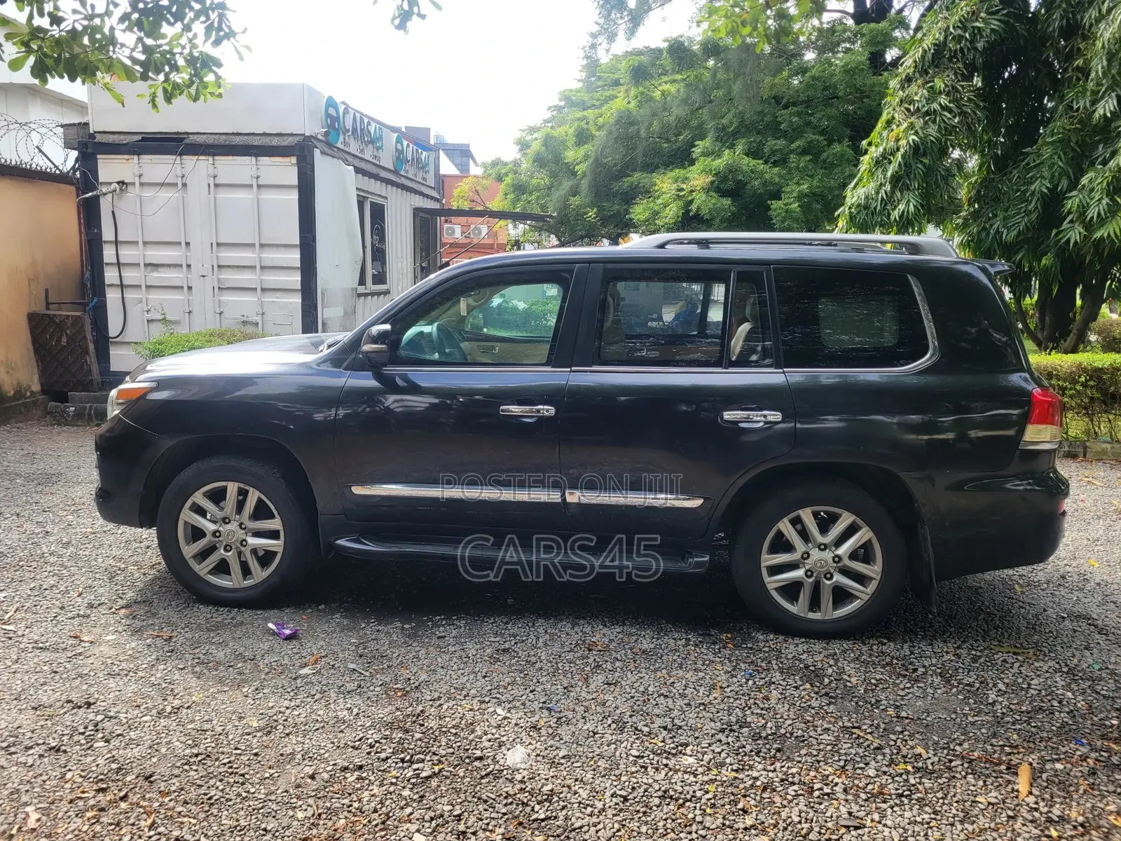 Lexus LX 570 2012 Black