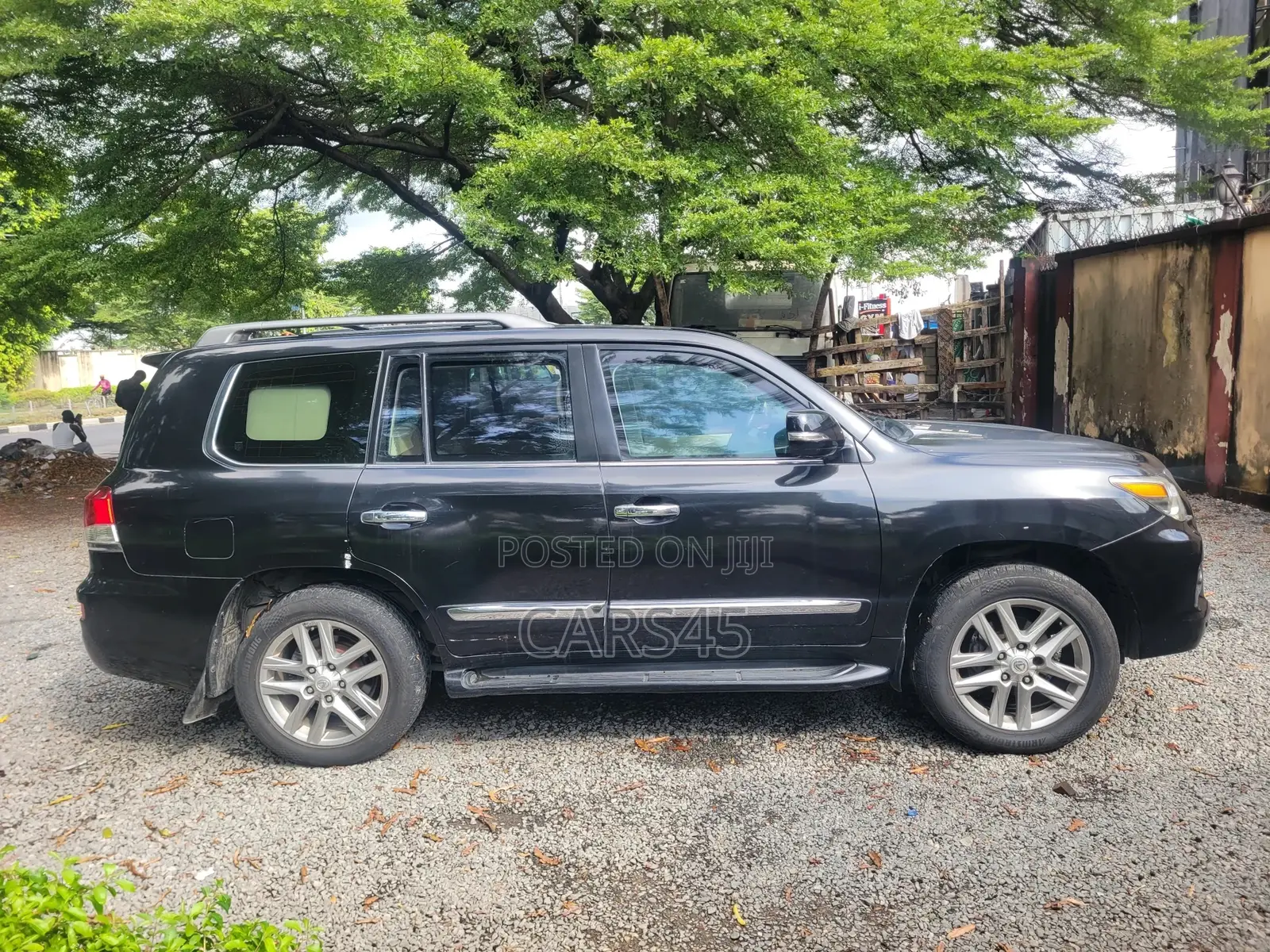 Lexus LX 570 2012 Black
