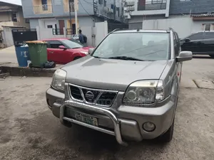 Nissan X-Trail 2005 Gray